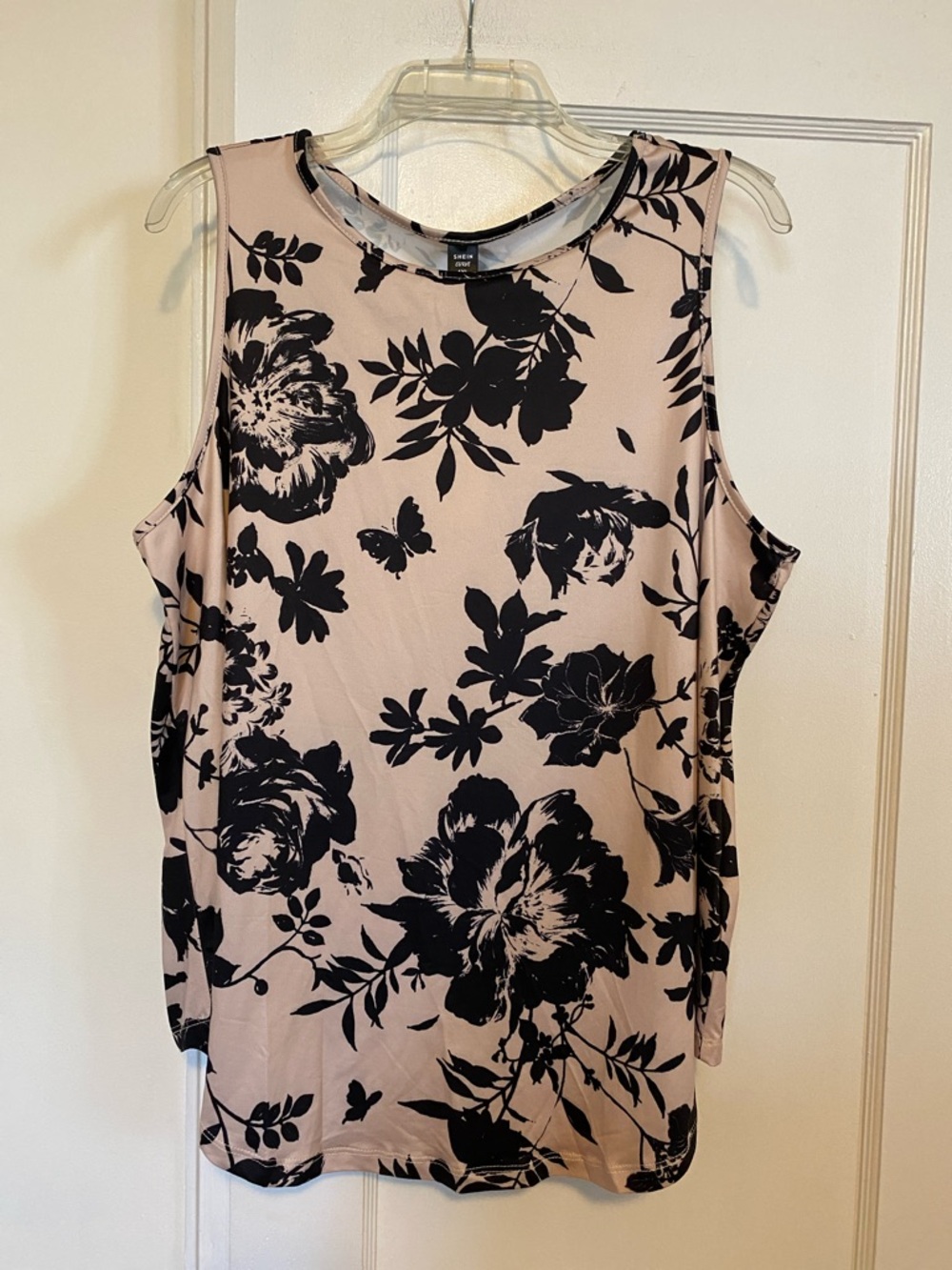 🎀 5/$20 🎀 NWT SHEIN floral print sleeveless top size 1XL